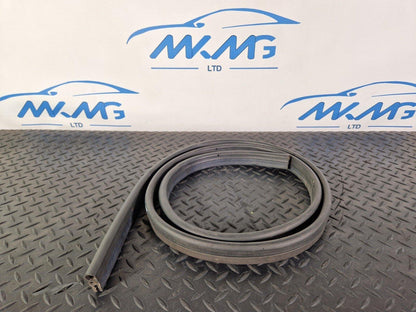 11-19 MERCEDES BENZ ML W166 GENUINE ENGINE BONNET HOOD GASKET SEAL