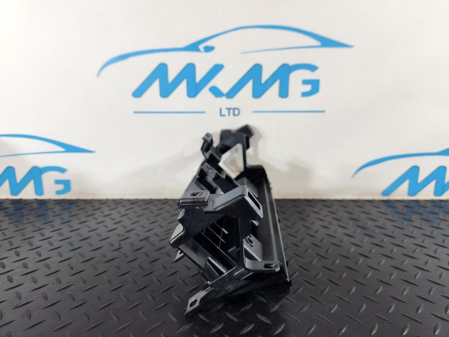 19-ON RANGE ROVER EVOQUE L551 GENUINE RADIO DISPLAY DASH BRACKET K8D218C899A
