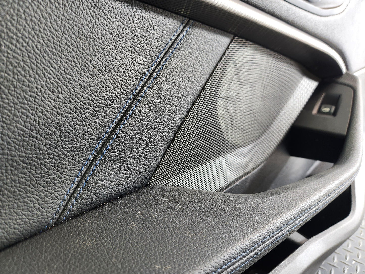 BMW 118i F40 Front Left N/S Passenger Side Door Card Panel
