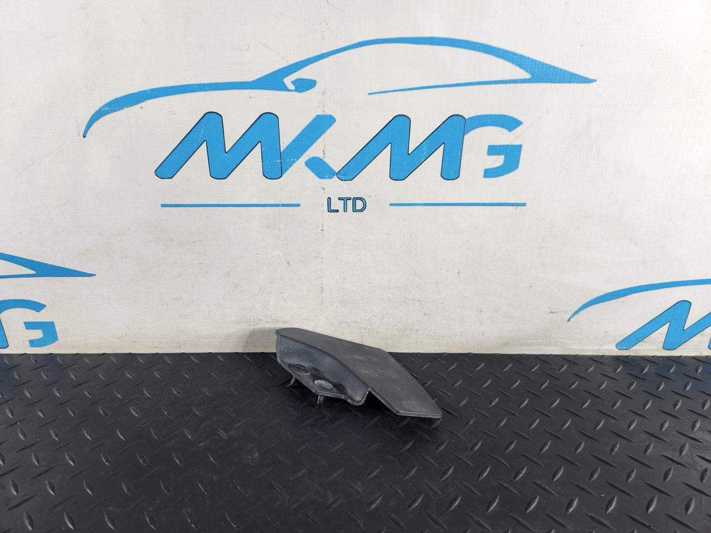 Land Rover Range Rover Evoque L551 SUV Right Side Mud Flap Guard K8D2-280E12-AD