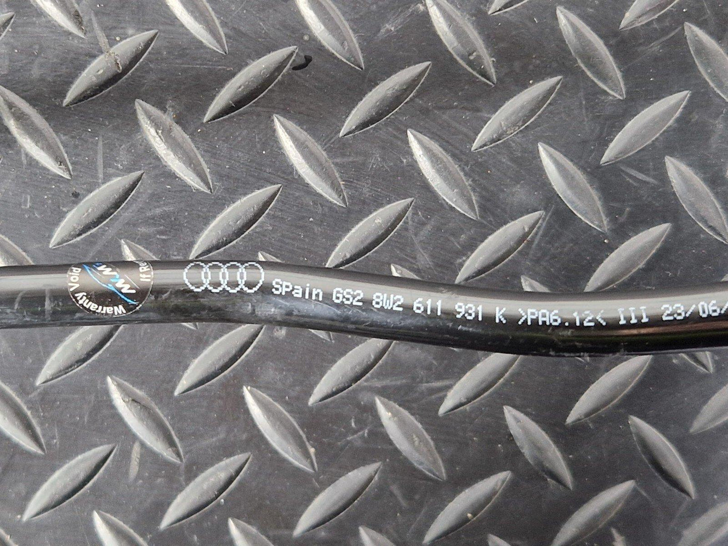 16-19 AUDI A4 AVANT B9 3.0 TDI S-LINE VACUUM HOSE PIPE 8W0611933G