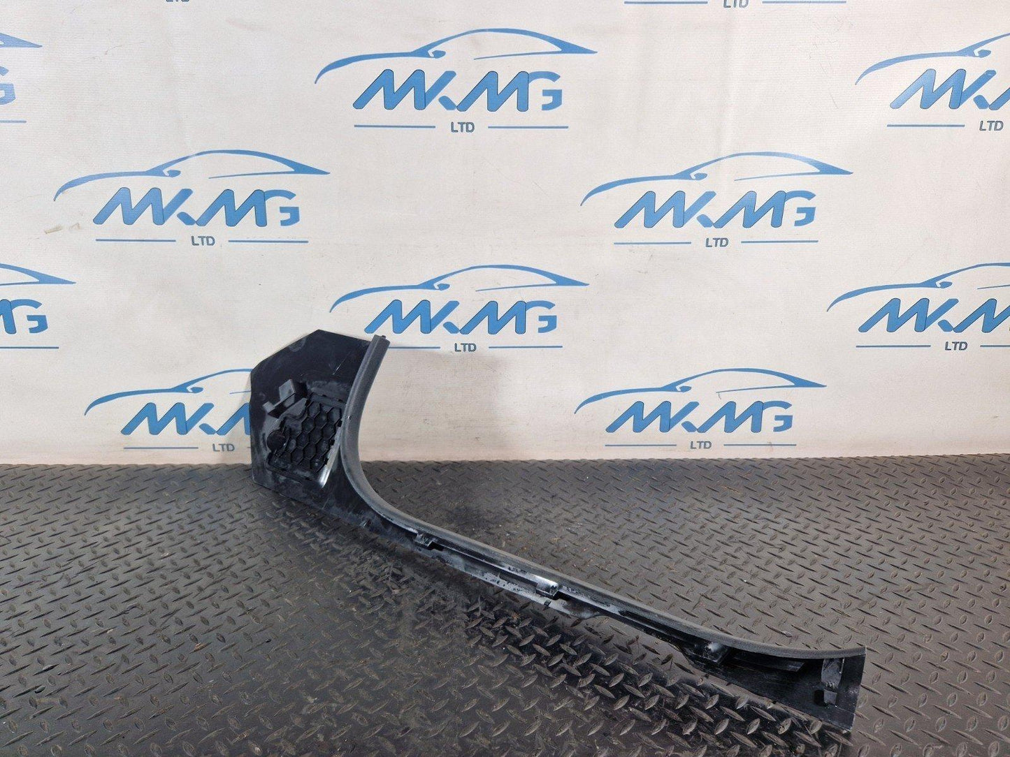 16-22 MERCEDES BENZ X253 OEM LEFT SIDE INNER SILL TRIM COVER A2056860536