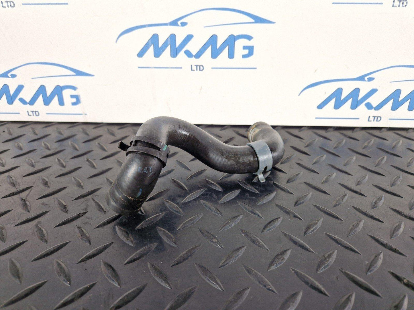 16-23 AUDI S5 A5 3.0 TFSI V6 SWG WATER PUMP PIPE HOSE 8W0819337
