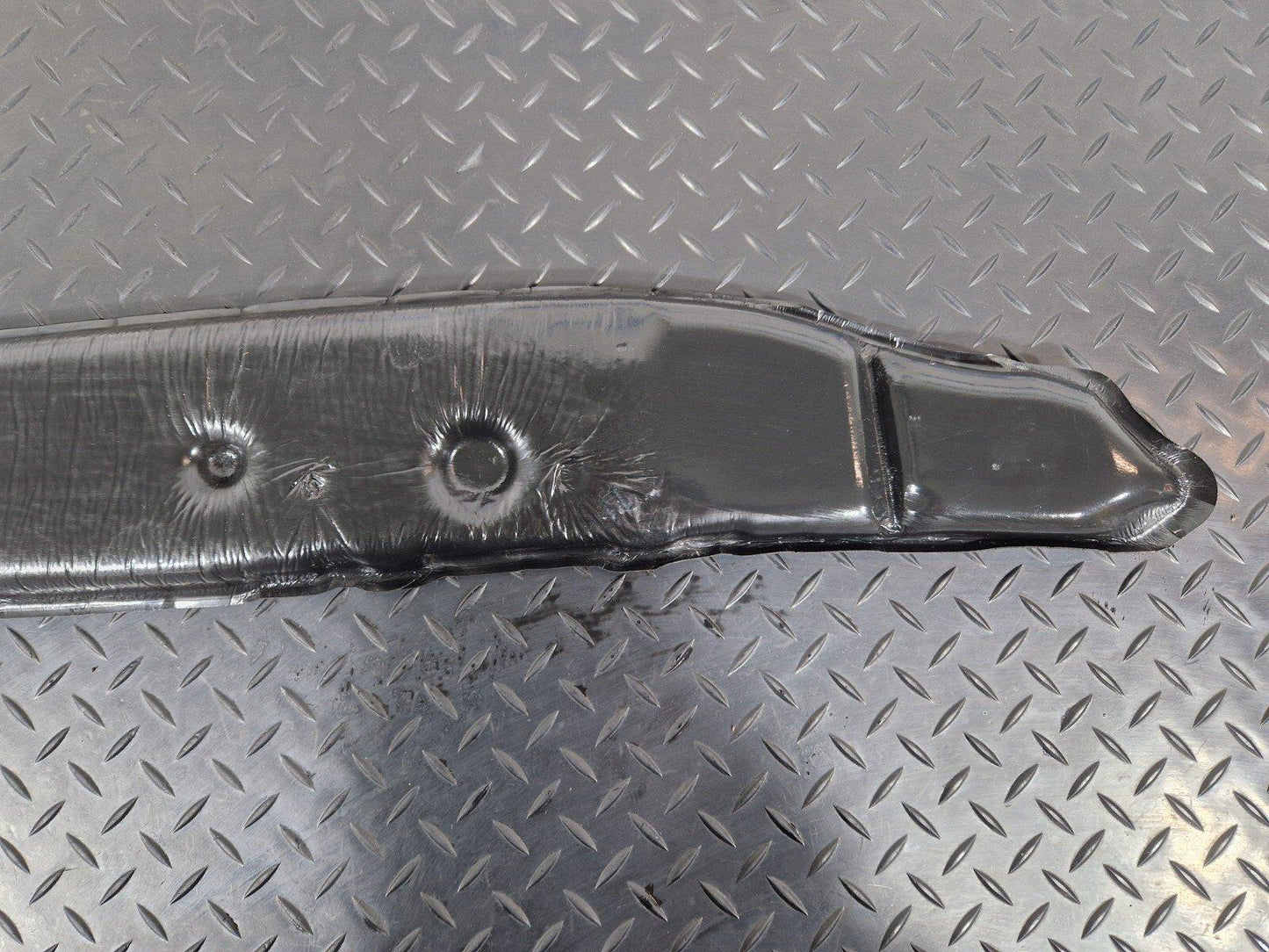 19-ON MERCEDES B CLASS W247 FRONT LEFT FENDER ABSORBER A2478850102