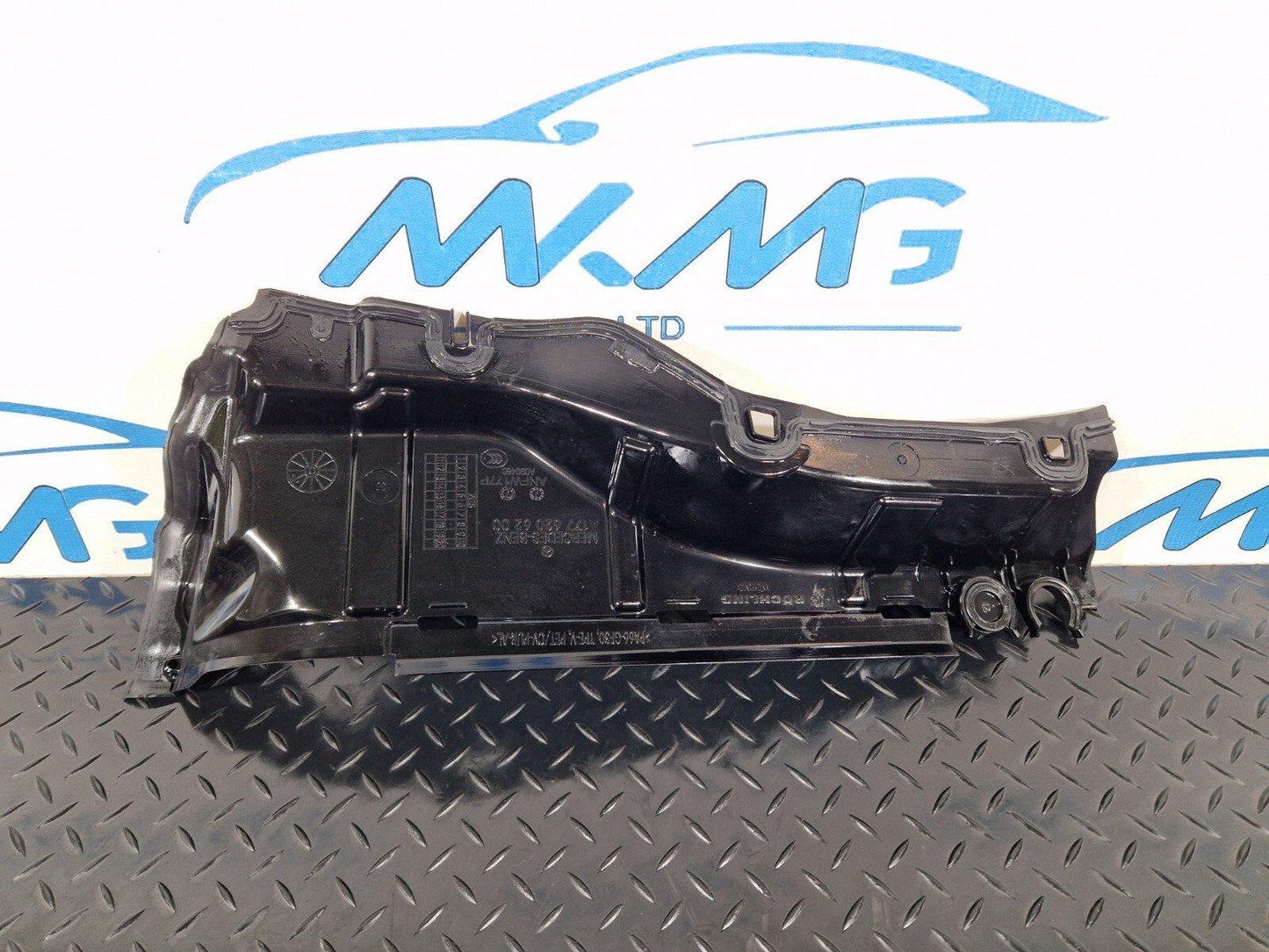 19-ON MERCEDES BENZ B CLASS W247 ENGINE BAY PARTITION HEAT SHIELD RIGHT SIDE