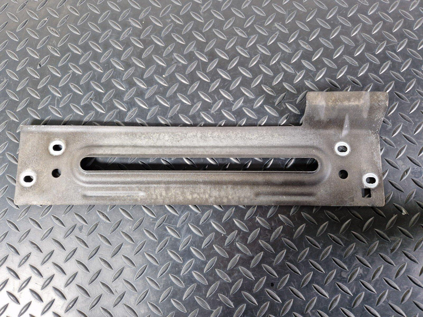 20-24 BMW 1 SERIES F40 CONNECTING MEMBER TUNNEL REAR 7497302