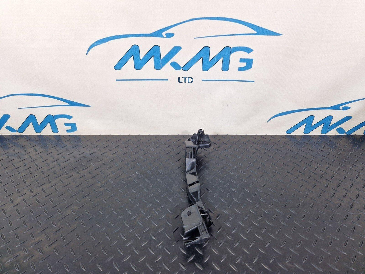 14-21 MERCEDES BENZ C200 W205 OEM GENUINE CABLE DUCT BRACKET A2055462180