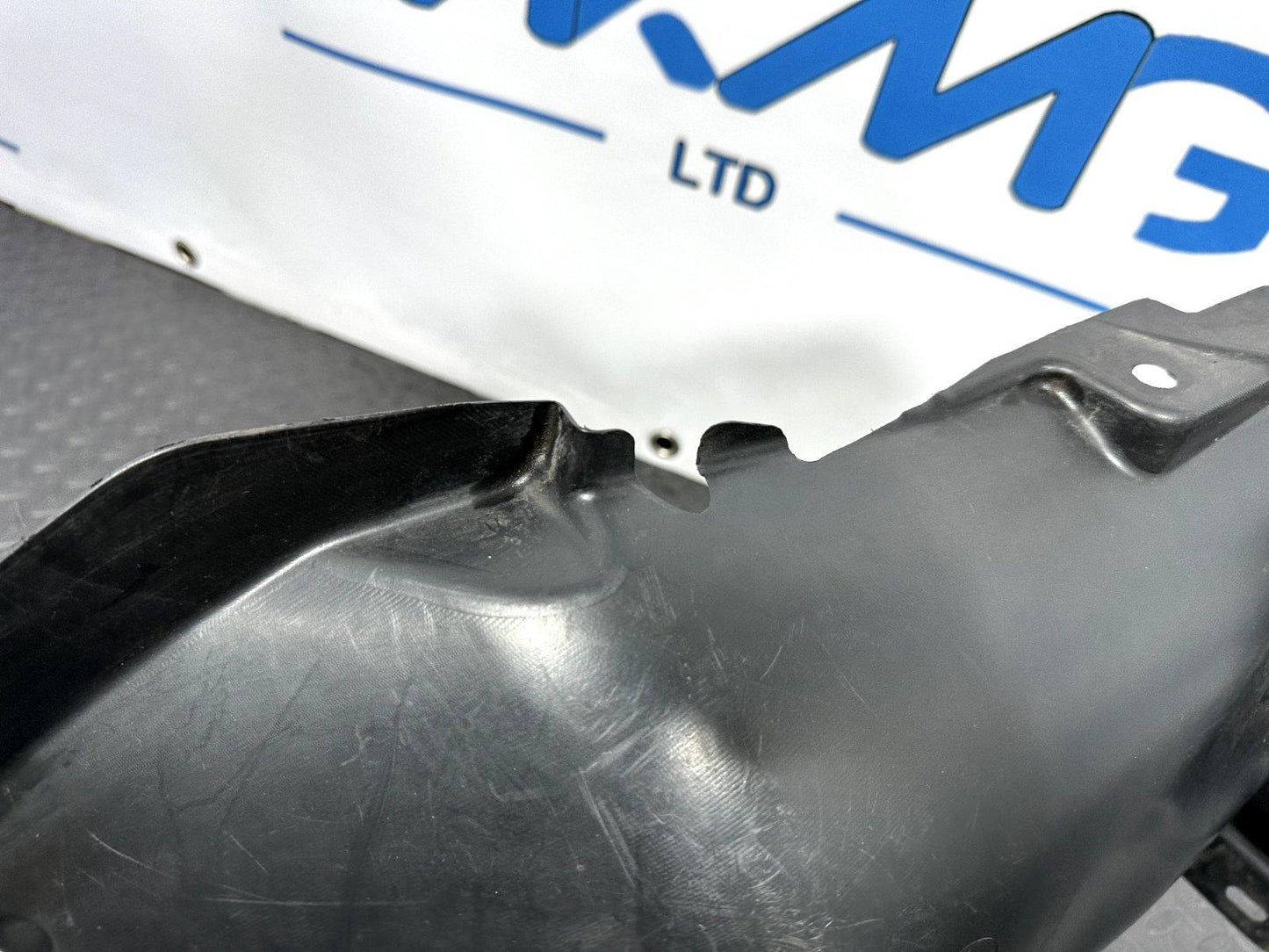 BMW X1 E84 GENUINE FRONT LEFT PASSENGER SIDE REAR HALF SPLASH GUARD 7312419