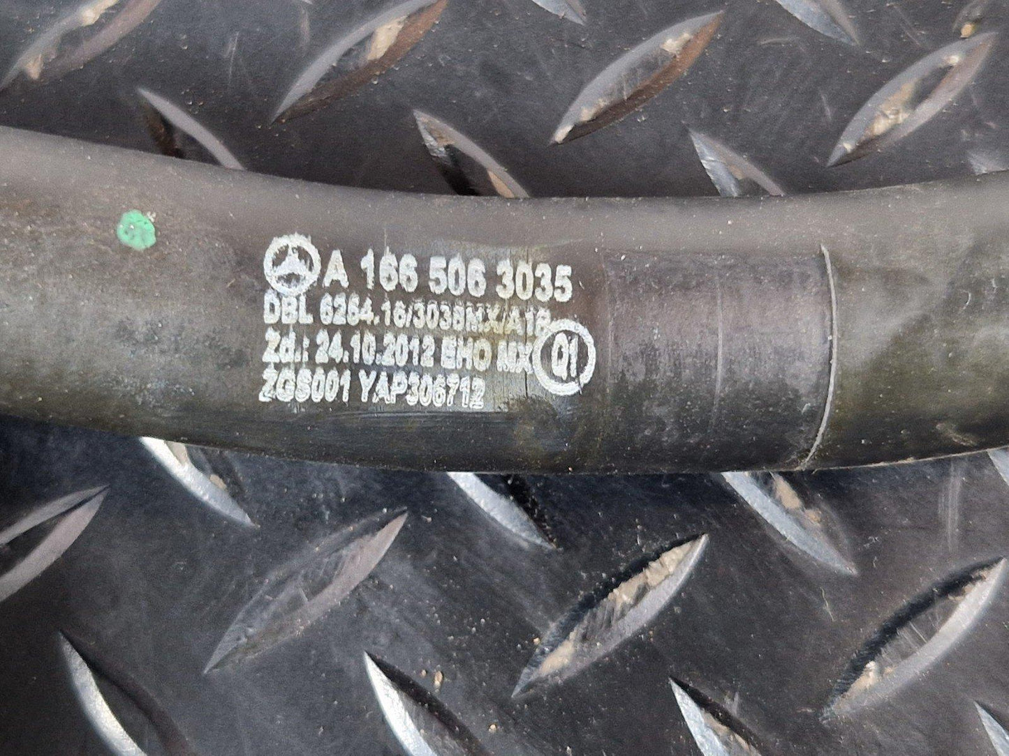 16-19 MERCEDES BENZ GLE W166 HOT WATER RETURN HOSE A1665063035