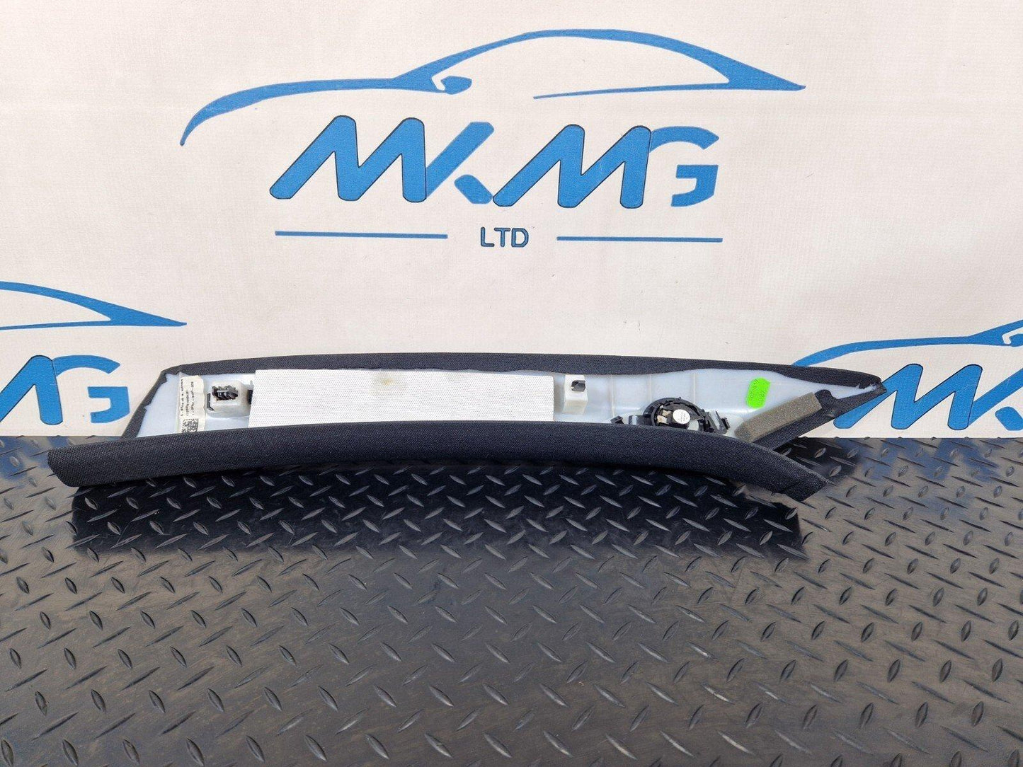 19-ON MERCEDES BENZ A CLASS RIGHT SIDE A PILLAR TRIM COVER A1776900100