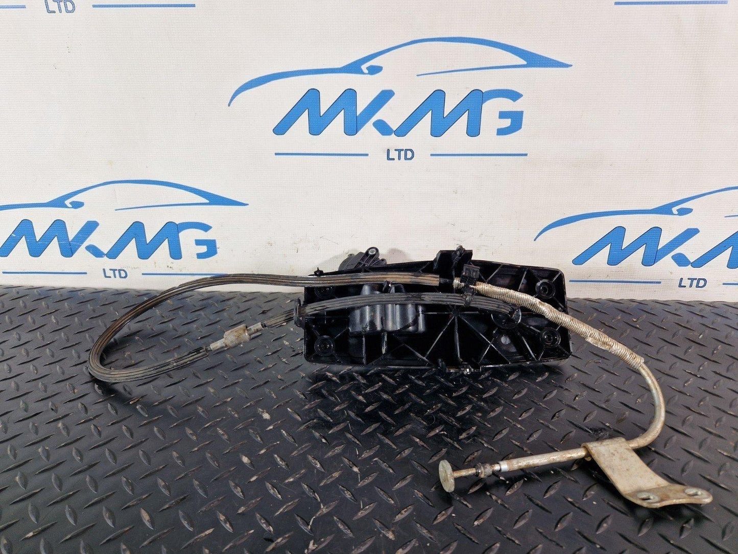 16-19 AUDI A4 B9 GENUINE OEM GEAR EMERGENCY RELEASE MODULE LINKAGE 8W0713052N