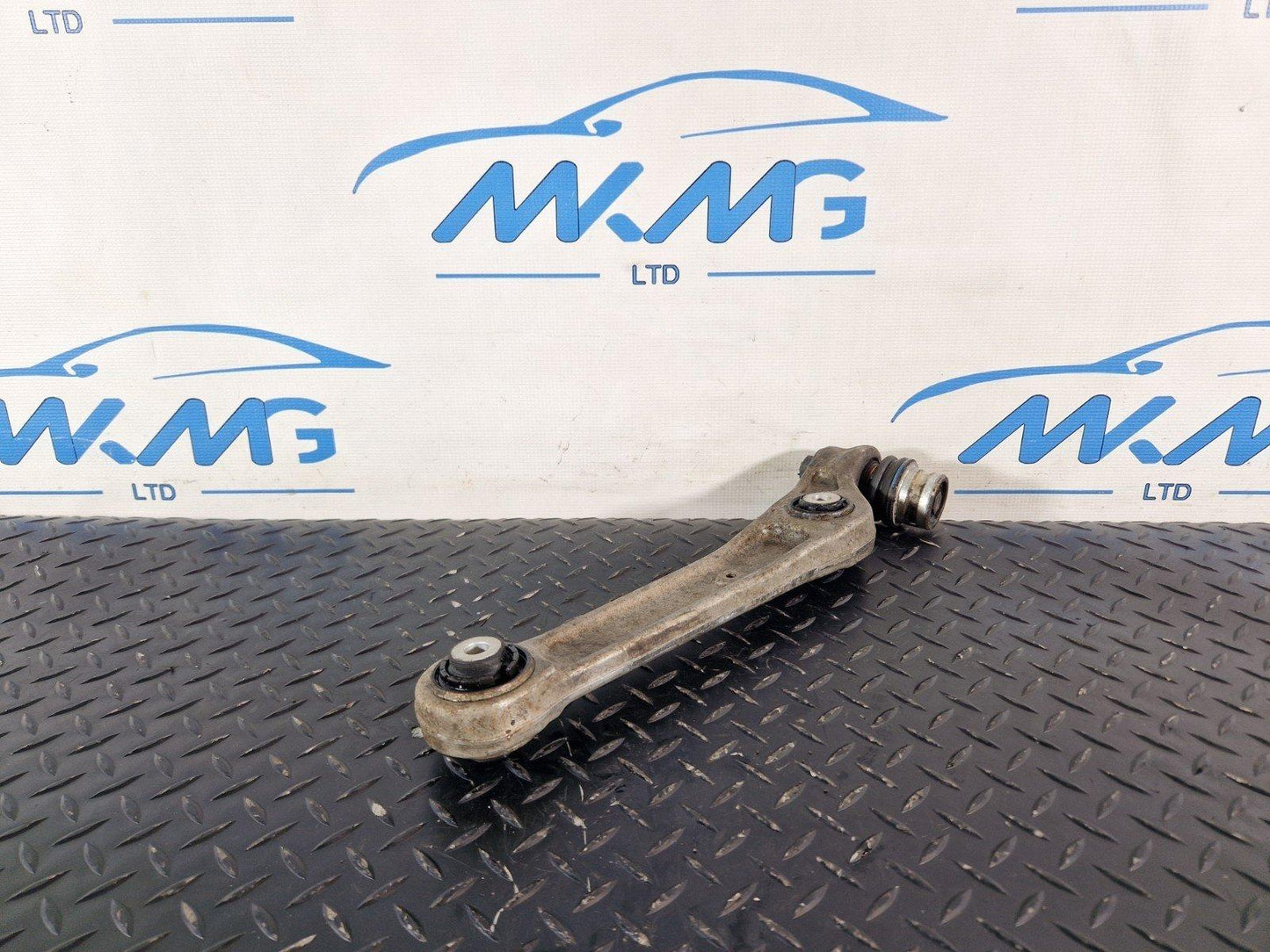 16-19 AUDI A4 B9 GENUINE FRONT LEFT PASSENGER SIDE N/S CONTROL ARM 8W0407155A