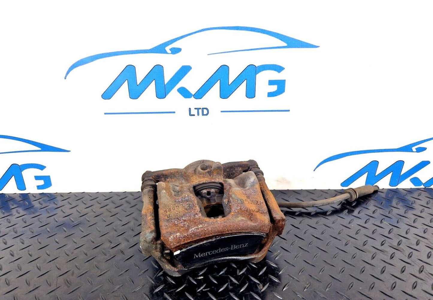 12-18 MERCEDES BENZ W176 LCI AMG LINE PASSENGER SIDE FRONT BRAKE CALIPER A24639