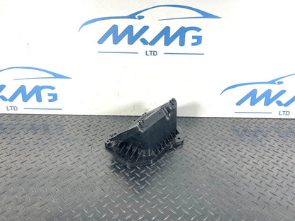 16-19 AUDI A4 B9 GENUINE FRONT AIR INTAKE DUCT VENT 8W2819904A