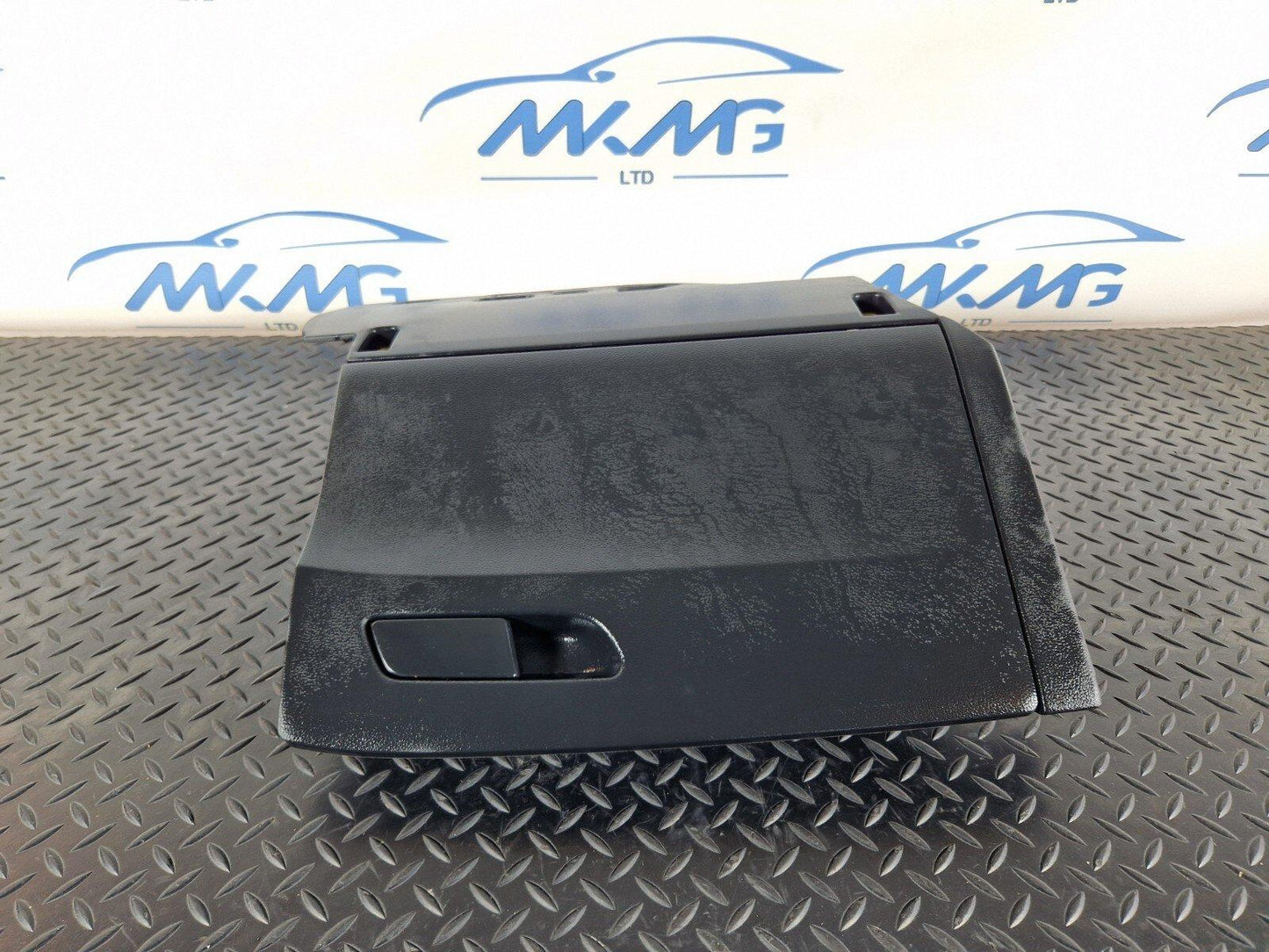 16-19 AUDI A4 B9 S-LINE GENUINE DASHBOARD GLOVE BOX 8W2857035 8W0971679E