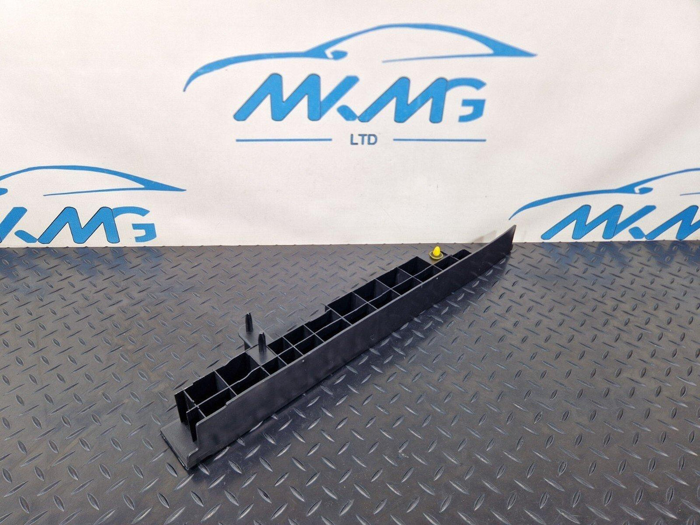 14-21 MERCEDES BENZ W205 OEM BOOT TRUNK LEFT COVER BRACKET TRIM A2056840126