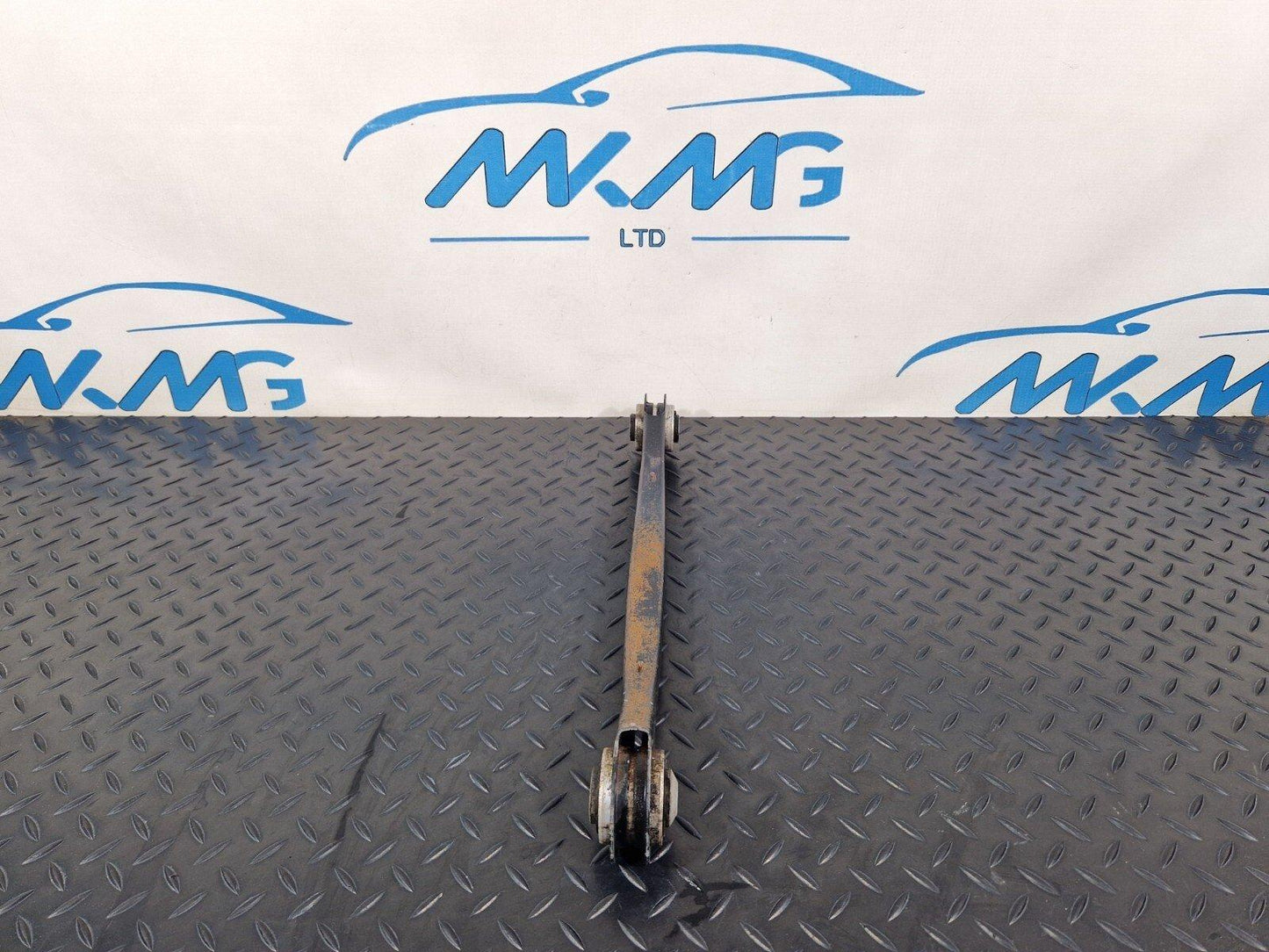 16-19 AUDI A4 B9 GENUINE OEM REAR LEFT N/S LOWER CONTROL ARM 4M0505291D