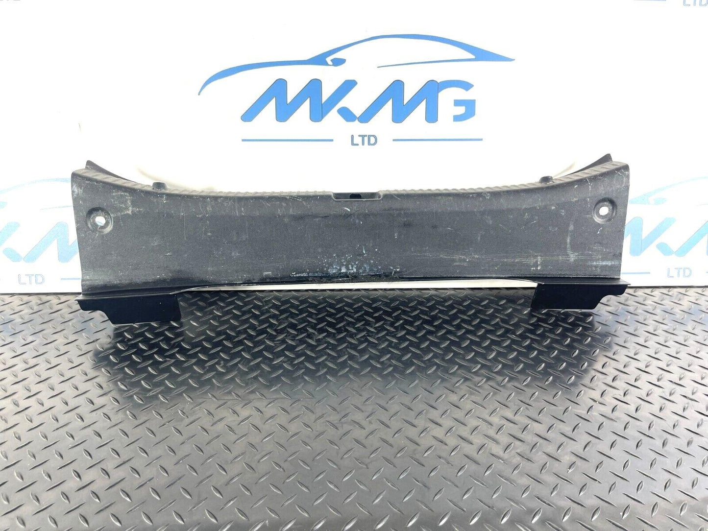 14-21 MERCEDES BENZ C350e W205 GENUINE TAILGATE TRIM COVER A2056908204