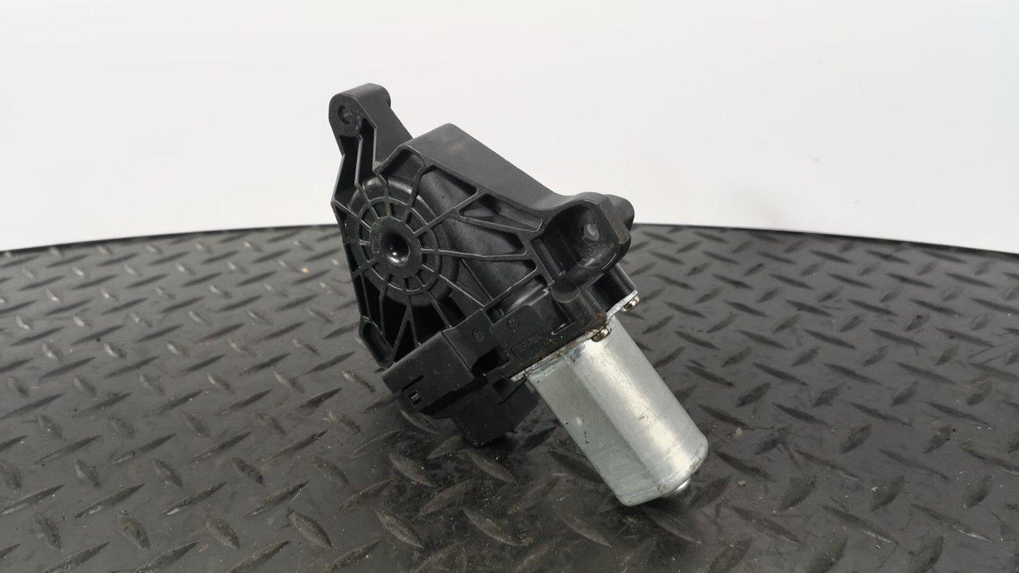 MERCEDES BENZ A CLASS W176 GENUINE FRONT WINDOW REGULATOR MOTOR 968740100