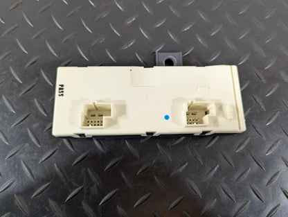 14-19 MERCEDES BENZ GLA X156 OEM TAILGATE LIFT CONTROL MODULE A2469003615