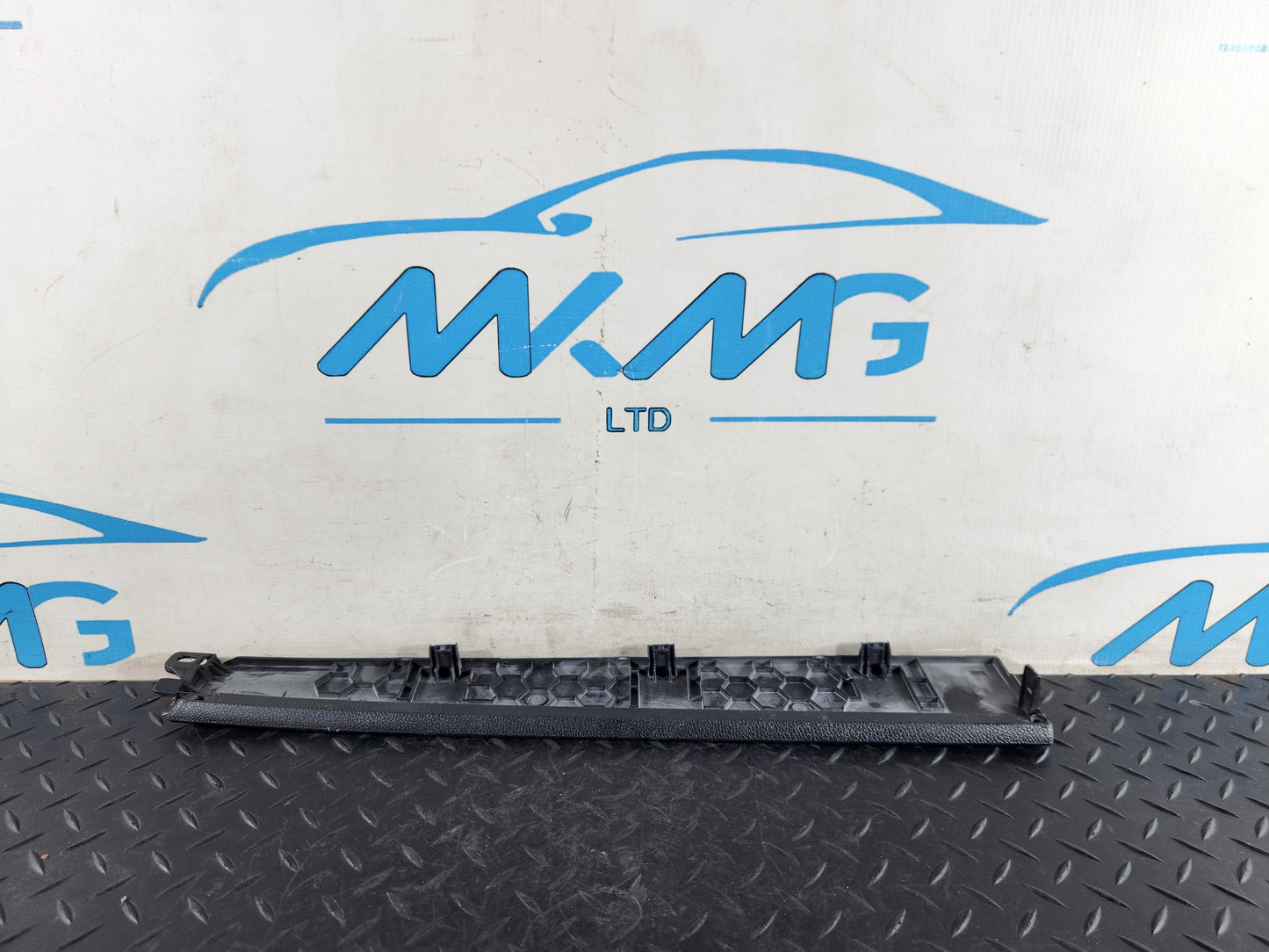 Mercedes-Benz Sprinter W907 Instrument Cluser Dashboard Trim A9106801400