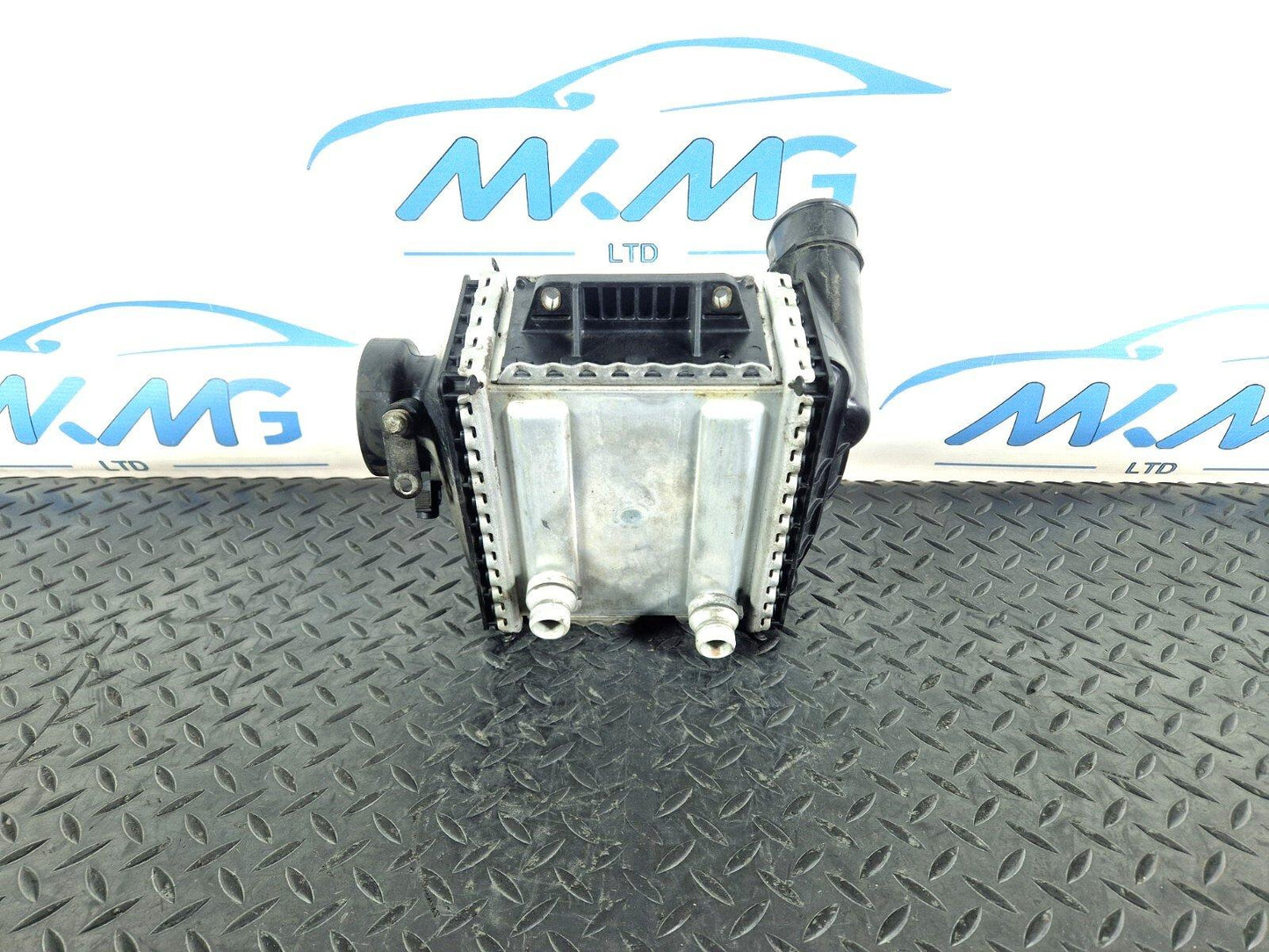14-21 MERCEDES BENZ C300H W205 2.2 OM651 OEM ENGINE INTERCOOLER A6510901900