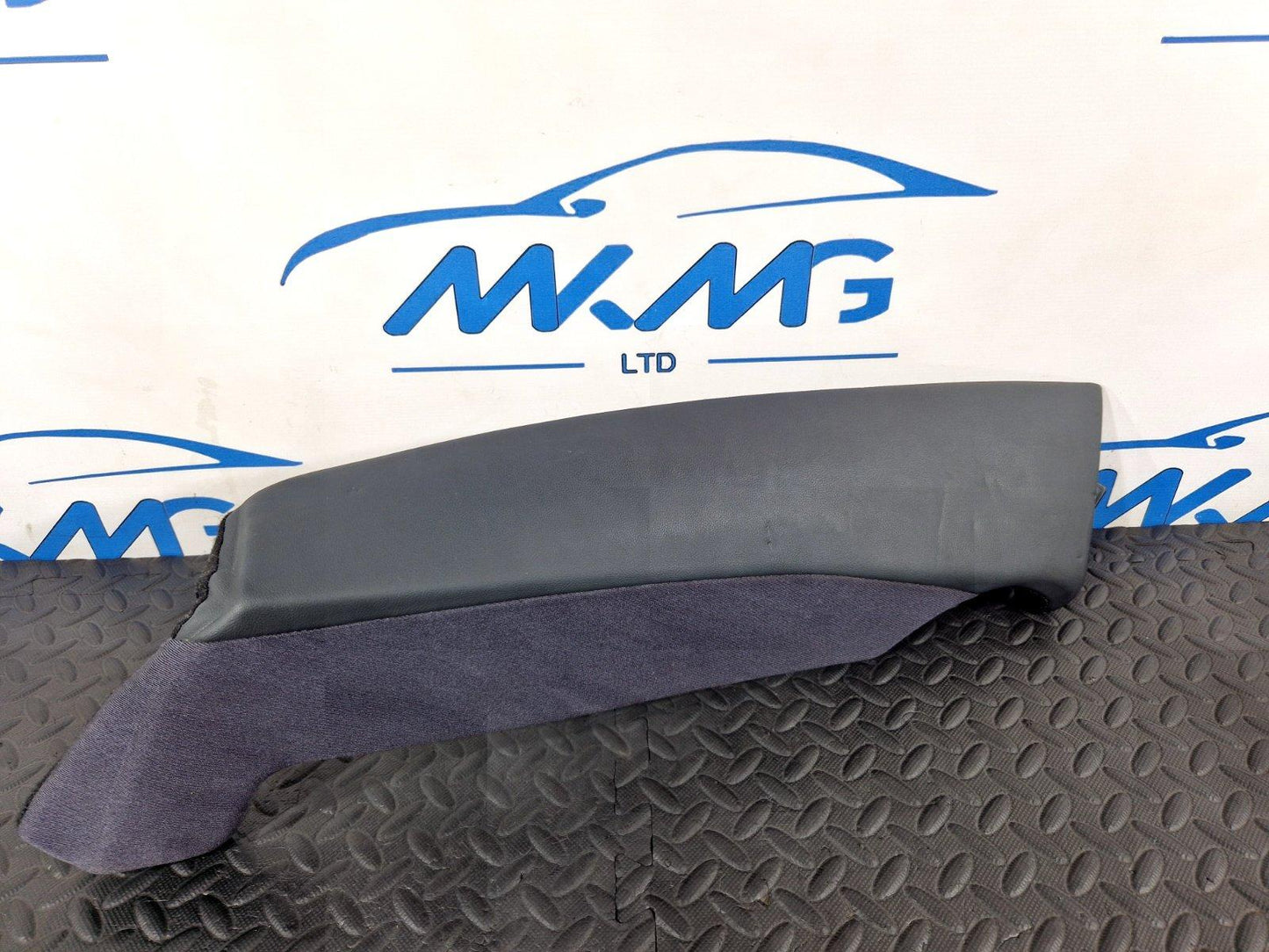 16-19 AUDI A4 B9 S-LINE QUATTRO REAR LEFT PASSENGER SIDE CLOTH BOLSTER 8W0885703