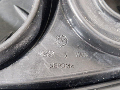 19-ON MERCEDES BENZ B CLASS W247 GENUINE FUEL TANK FILLER SEAL CAP A2474711000