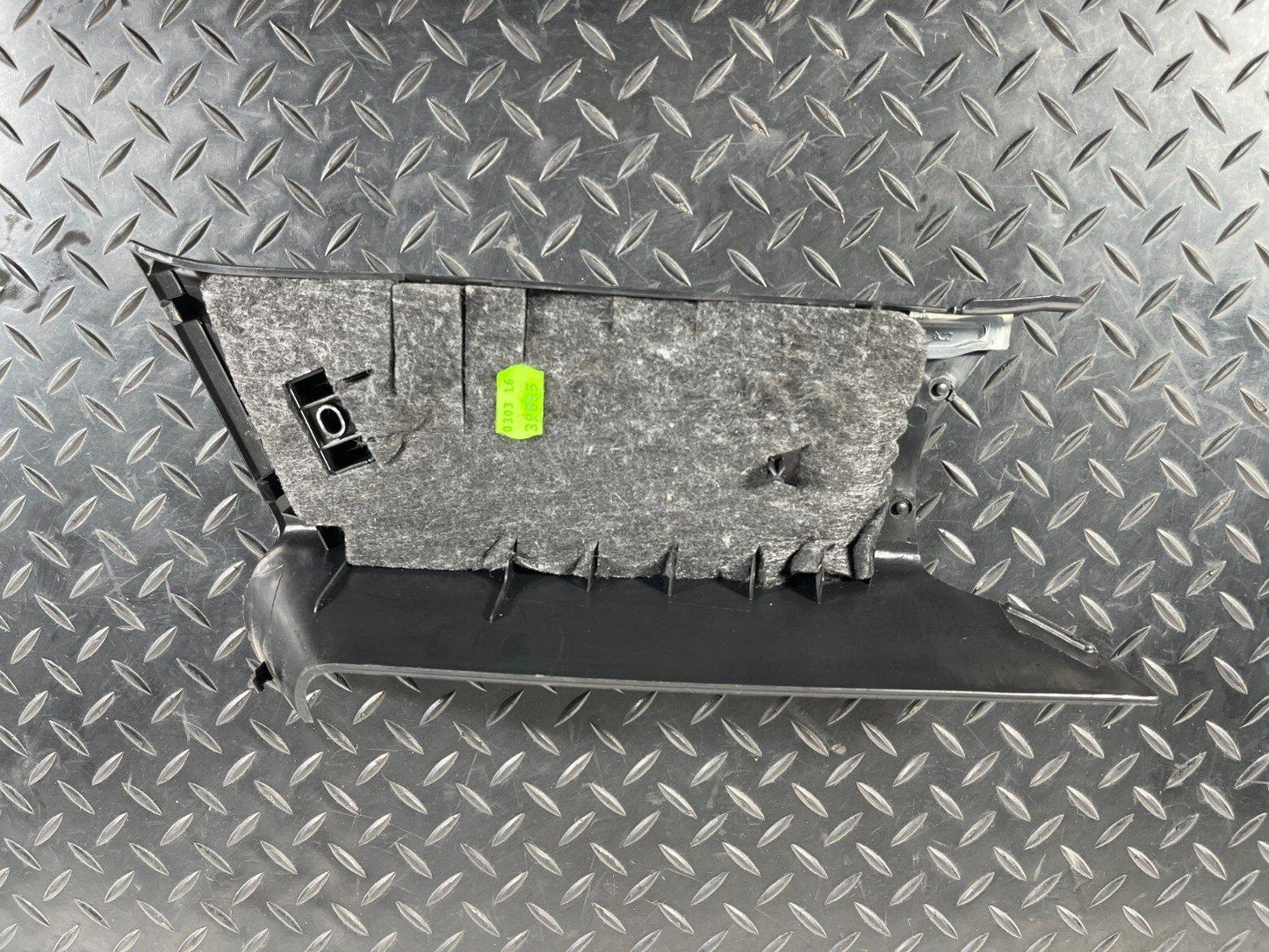 12-18 BMW 3 SERIES F30 F31 Right Side C Pillar Trim Cover Panel 7248164
