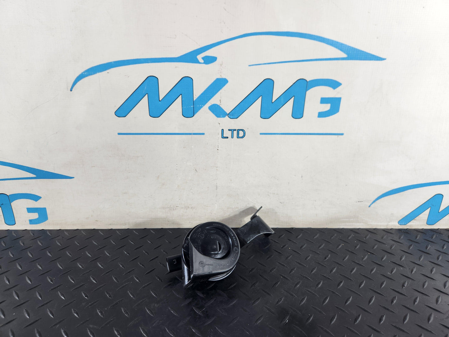 Audi A6 Allroad C7 Genuine Low Tone Horn 4G0951221