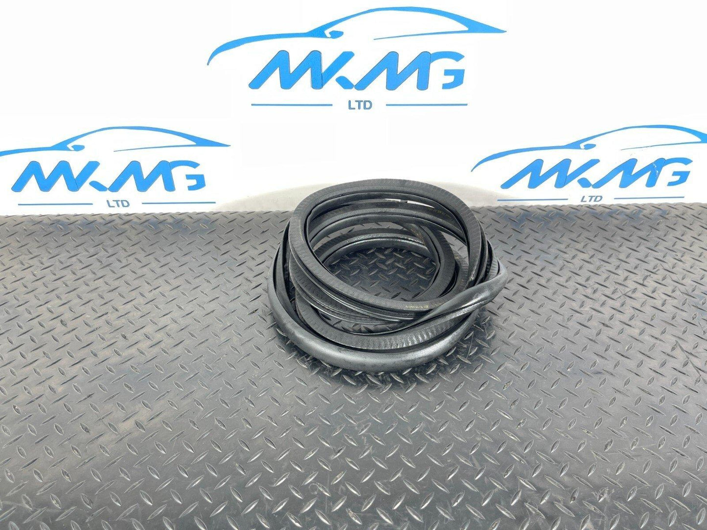 Mercedes W177 V177 Rear Right / Left N/O/S Door Rubber Seal Gasket A1776920700