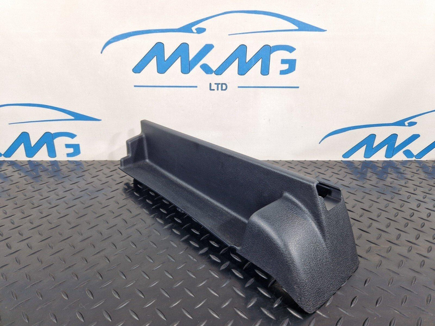 19-ON MERCEDES BENZ B CLASS W247 FRONT SEAT GUIDE RAIL COVER TRIM A2479190200