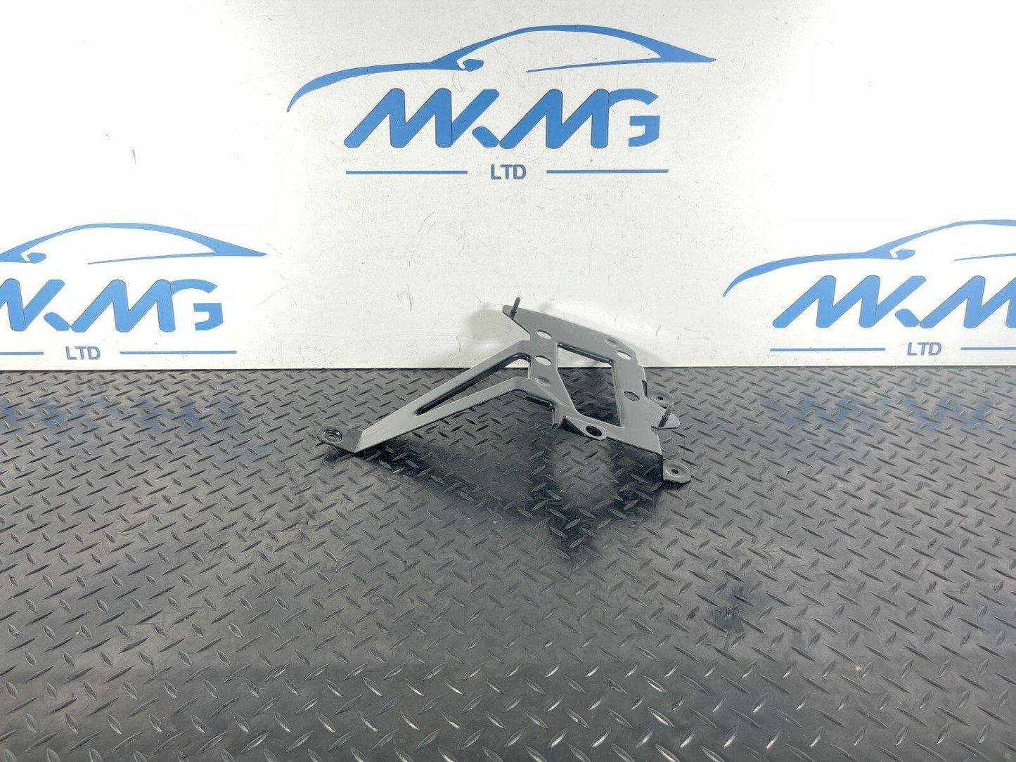 17-20 VW GOLF MK7.5 HIGH VOLTAGE HEATER CORE BRACKET 5QE819134A
