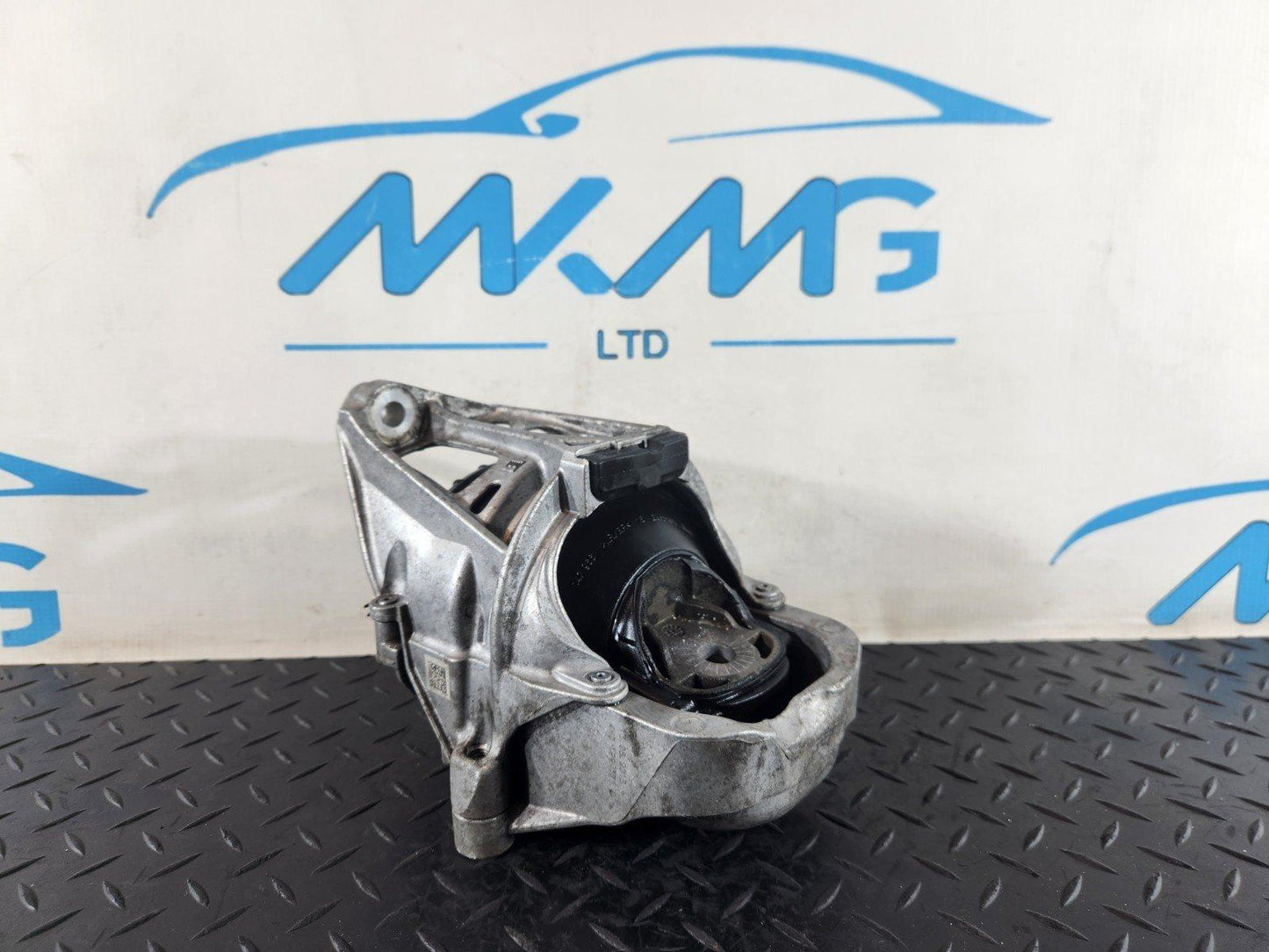 16-20 AUDI Q7 4M LEFT PASSENGER SIDE ENGINE ELECTRIC HYDRO MOUNT 4M0199371C