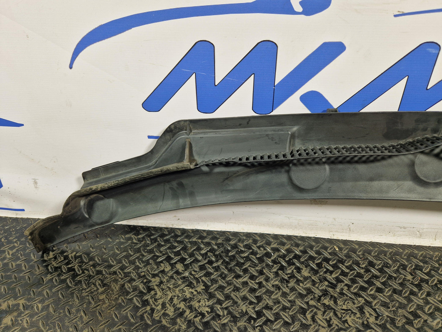 BMW 2 SERIES F45 F46 FRONT WINDSCREEN SCUTTLE PANEL 7301016 7305485 7301015