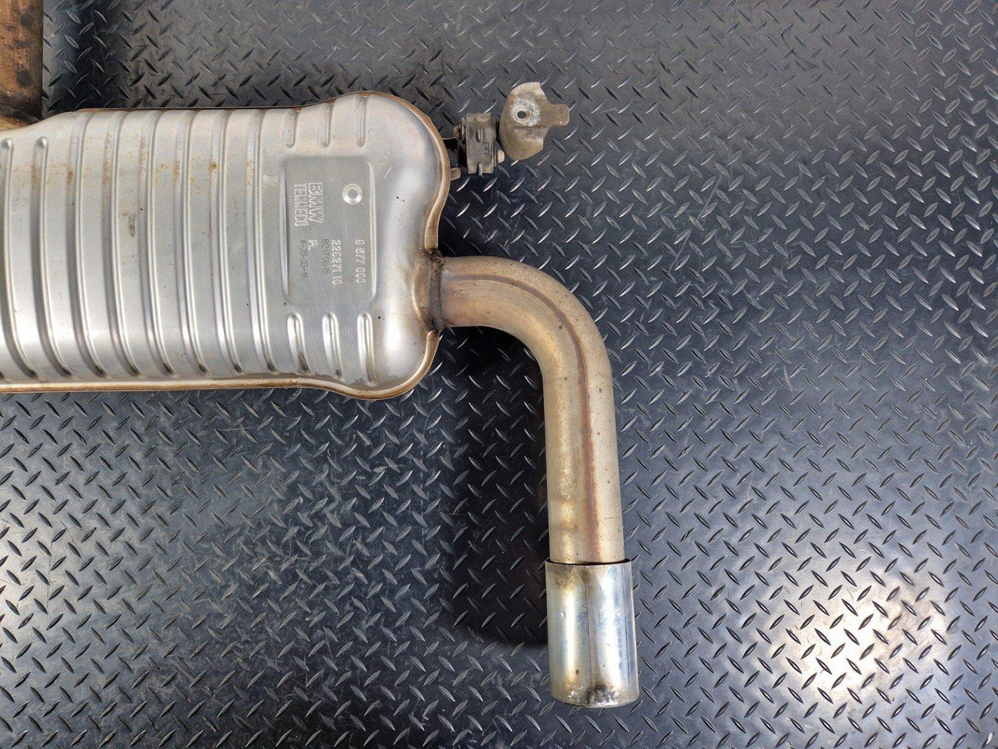 14-21 BMW 2 X1 SERIES F45 F46 F48 GENUINE EXHAUST SILENCER BACK BOX 8577090