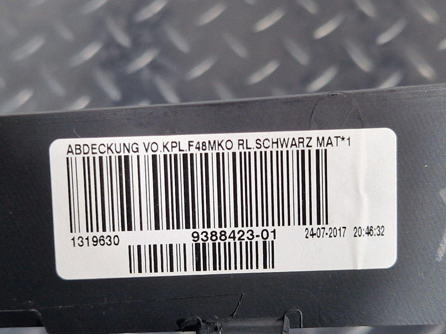 16-22 BMW X1 F48 FRONT CENTRE CONSOLE TRIM BLACK 9292548 MINOR SCRATCHES