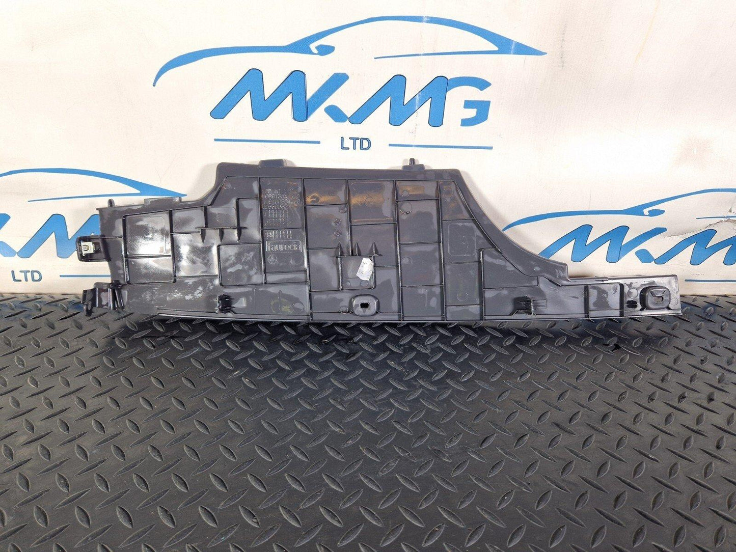 18-ON MERCEDES BENZ SPRINTER W907 W910 PANEL TRIM DASHBOARD COVER A9106804400