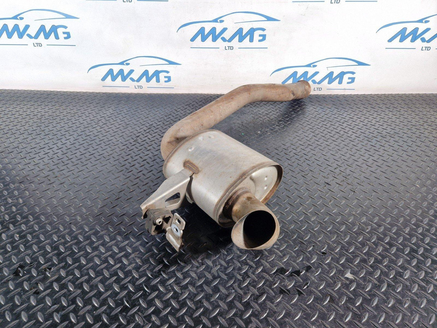 16-22 MERCEDES BENZ GLC X253 GENUINE REAR EXHAUST BOX A2134907400