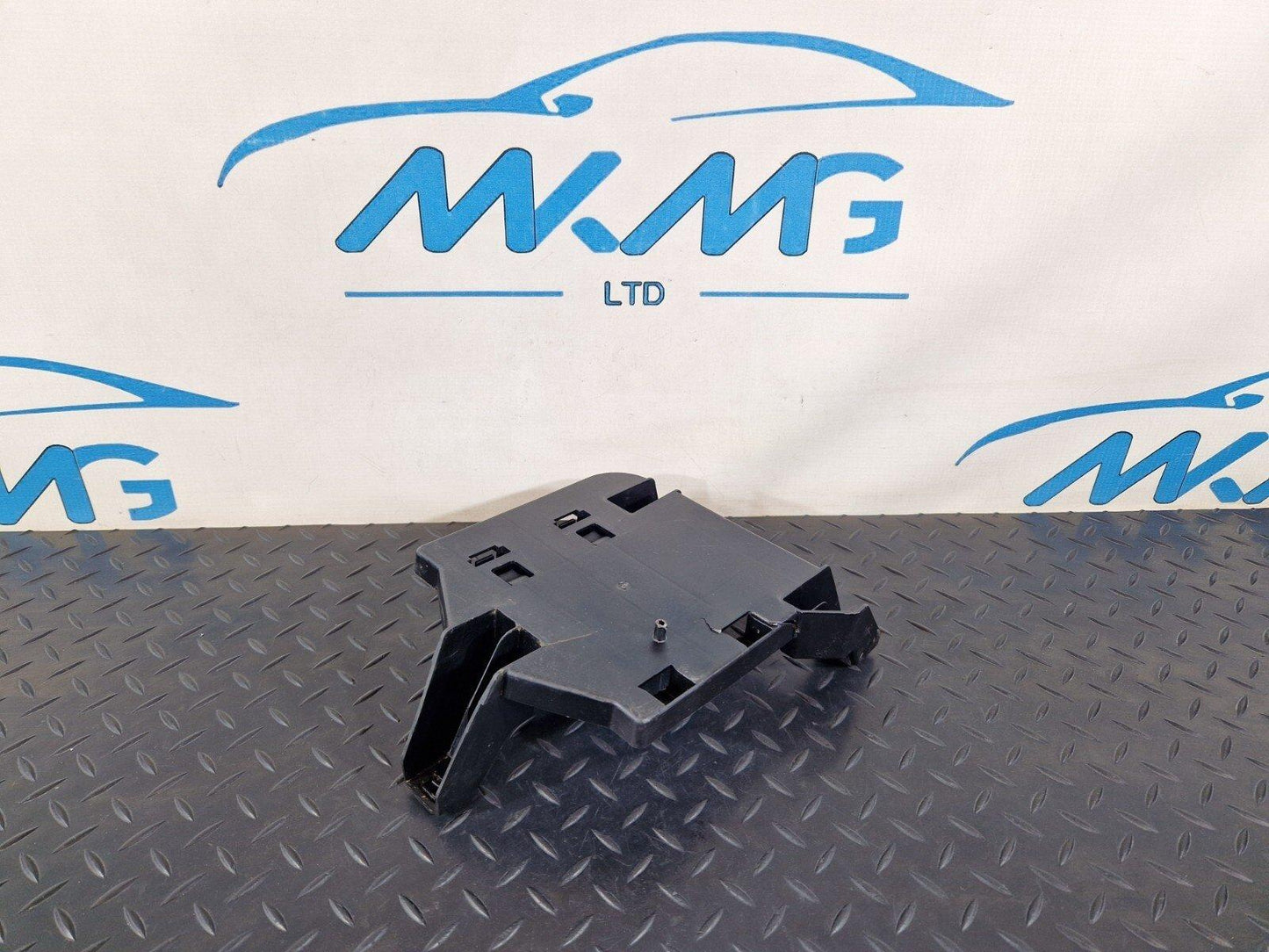 10-15 AUDI Q7 4L GENUINE HYDRAULIC PUMP CONTROL MODULE HOLDER BRACKET 4L0927131