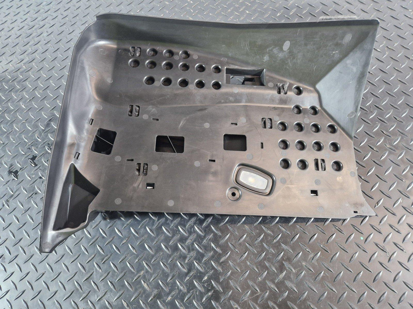 16-22 MERCEDES BENZ X253 FRONT LEFT N/S DASHBOARD LOWER TRIM PANEL A2536800536