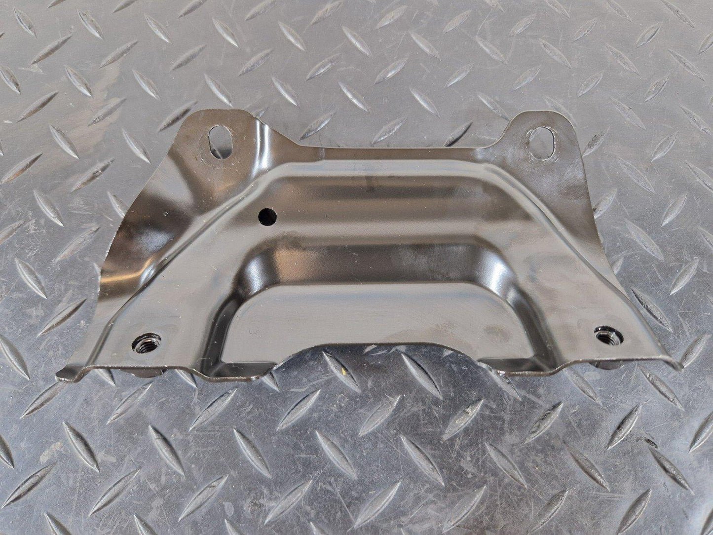 10-15 AUDI Q7 4L RIGHT O/S ROOF PANEL CONNECTING PLATE BRACKET MOUNT 4L0810498C