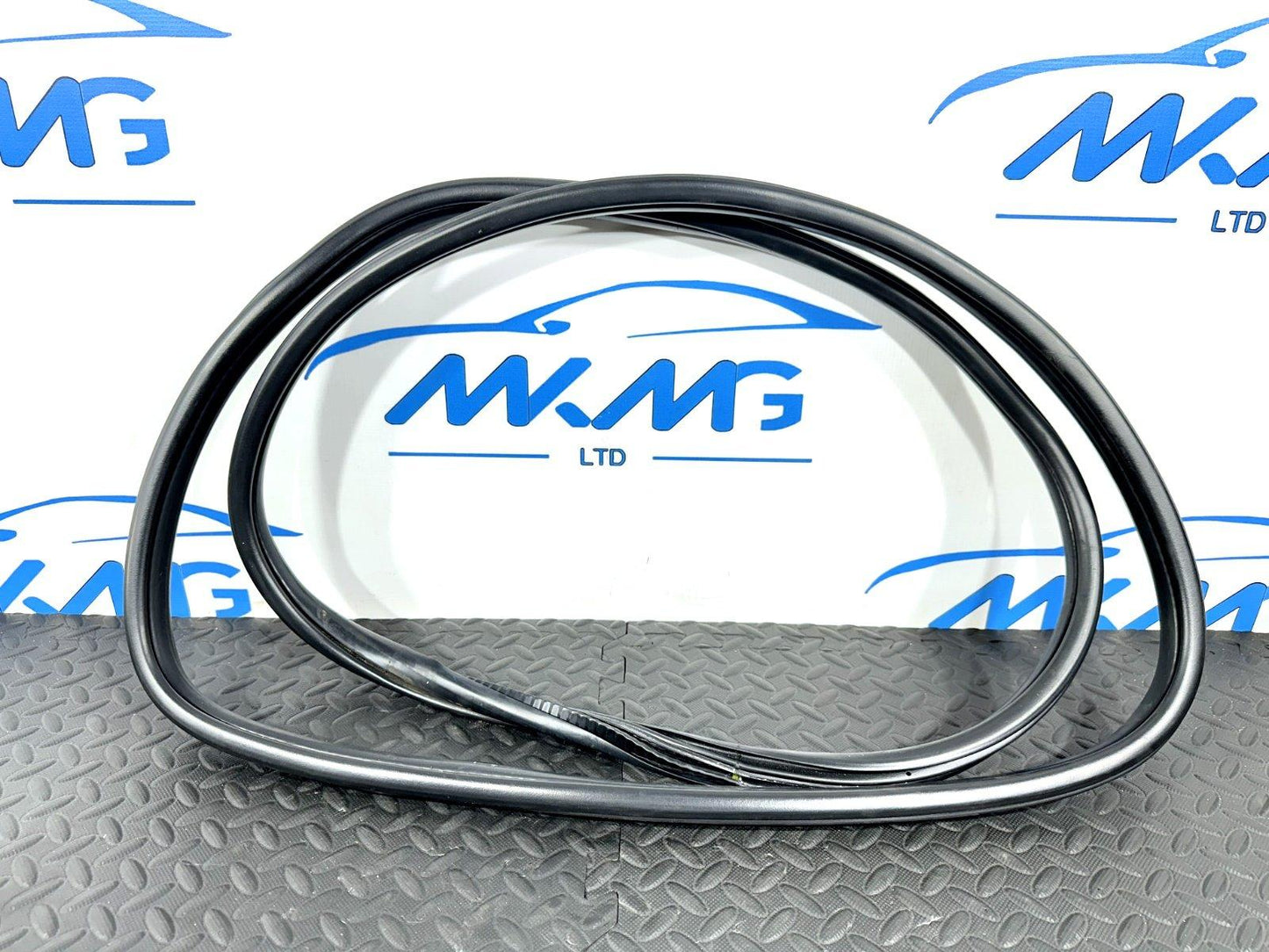 14-21 BMW 2 SERIES GRAN TOURER F46 GENUINE REAR OS/NS DOOR RUBBER SEAL 7316818