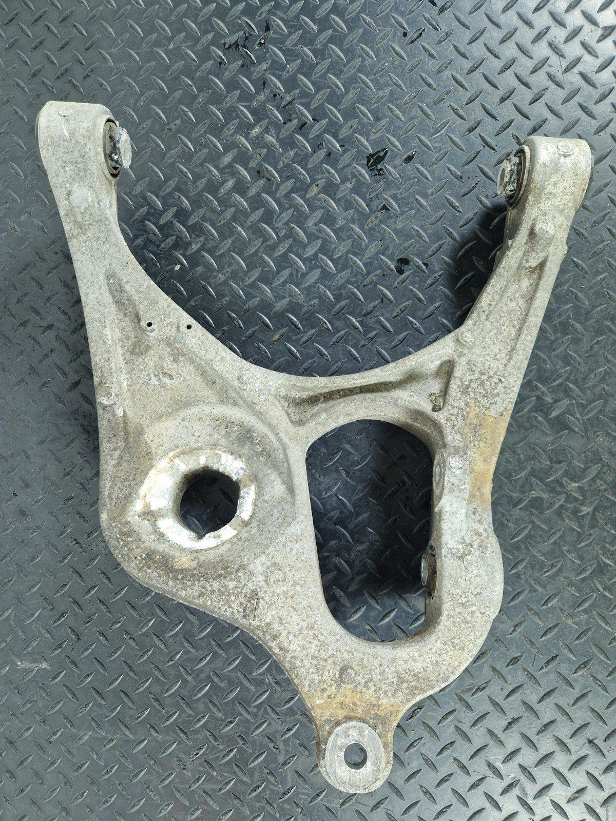11-19 MERCEDES BENZ ML W166 OEM REAR LEFT LOWER CONTROL ARM A16605