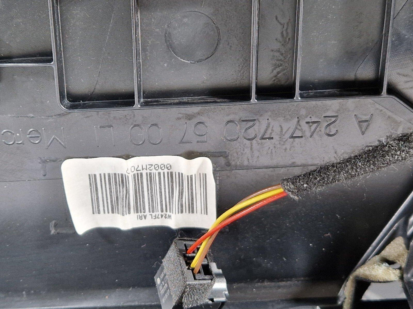 19-ON MERCEDES BENZ B CLASS W247 RONT LEFT N/S DOOR PANEL CARD A2477204702