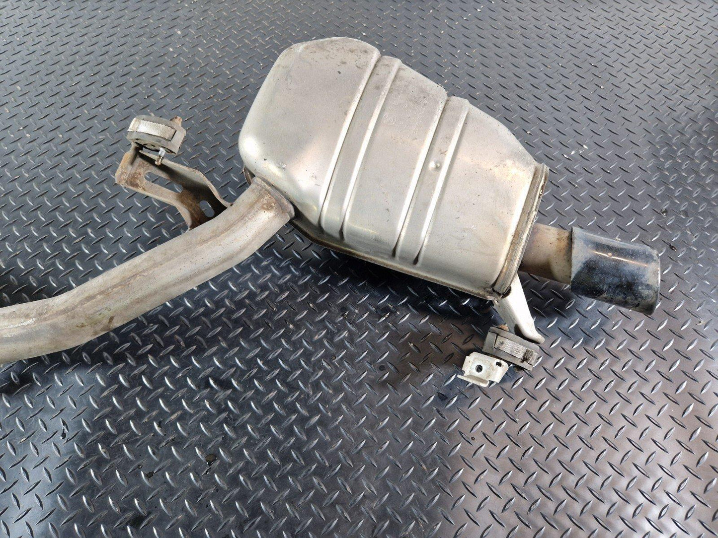 11-18 BMW 6 SERIES F13 GENUINE EXHAUST BACK BOX LEFT SIDE 7812394