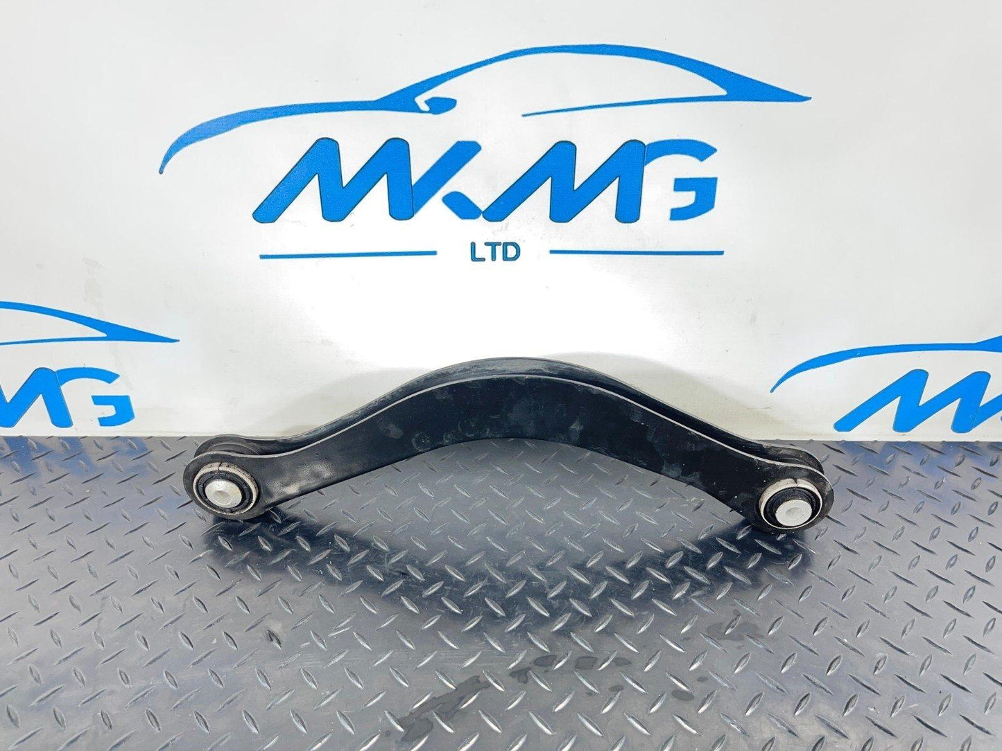 16-19 AUDI A4 B9 S-LINE QUATTRO WISHBONE UPPER CONTROL ARM REAR LEFT 8W0505371E