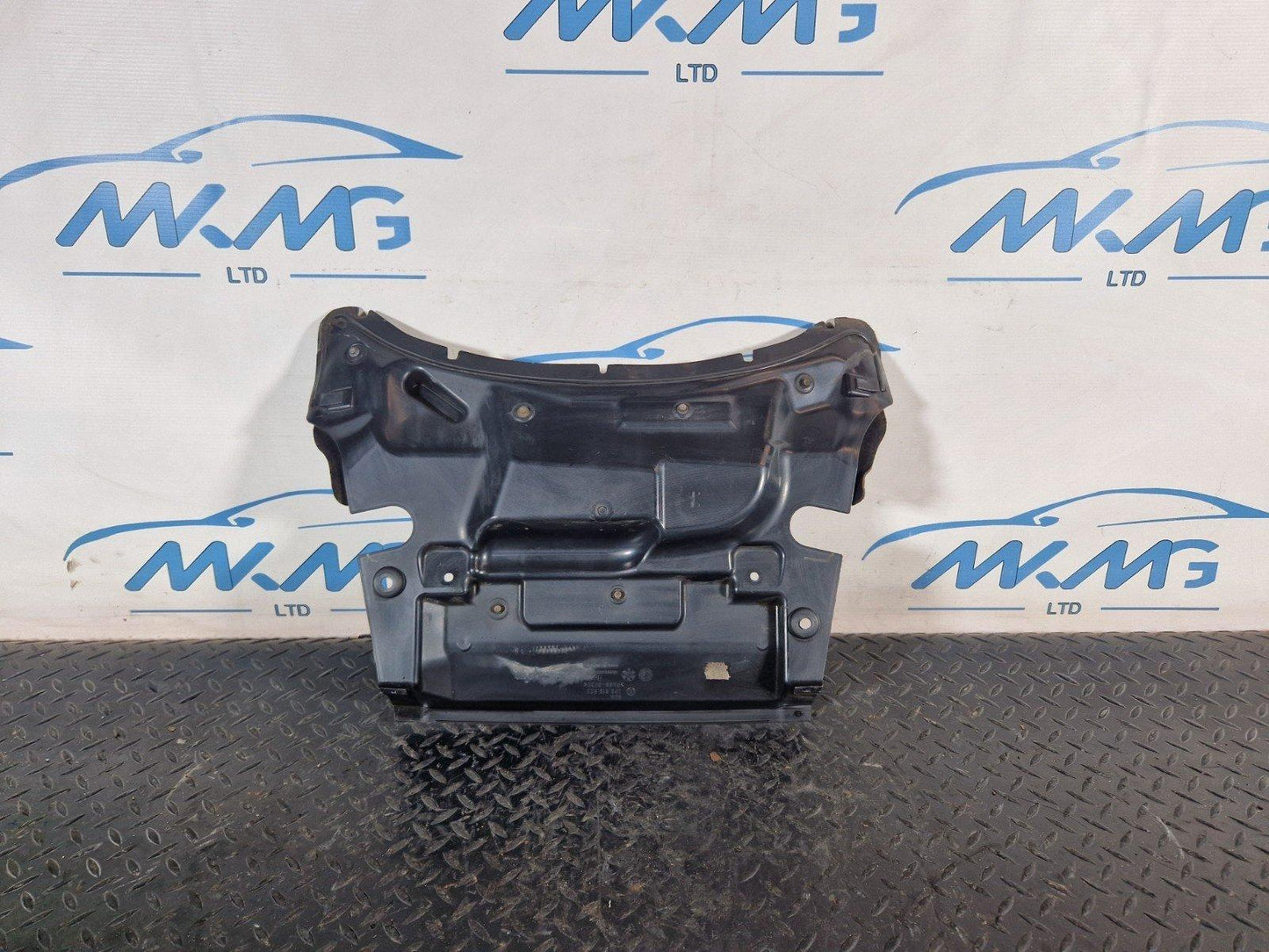 10-18 VW TOUAREG 7P GENUINE CENTRE ENGINE HEAT SHIELD COVER 7P5819523