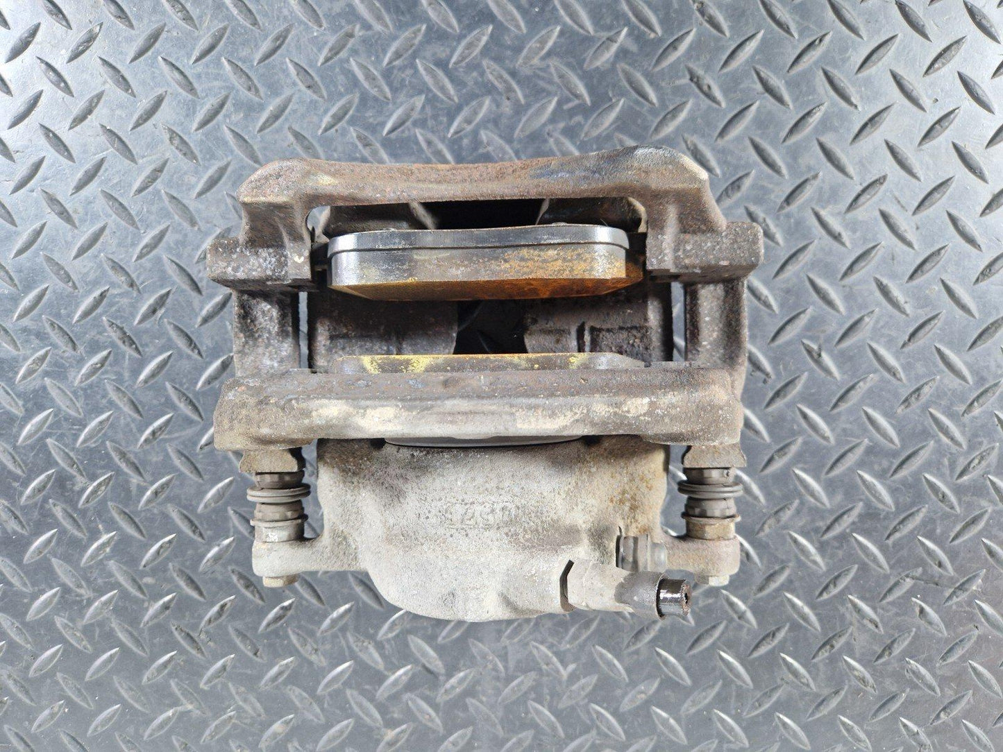 13-19 MERCEDES BENZ CLA C117 BRAKE CALIPER FRONT LEFT SIDE A24639