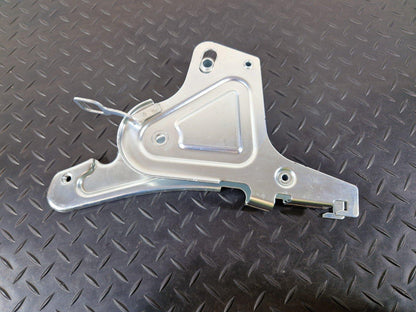 10-15 AUDI Q7 4L 3.0 TDI HANDBRAKE PARK FOOT BRAKE PEDAL MOUNT BRACKET 7L0721485